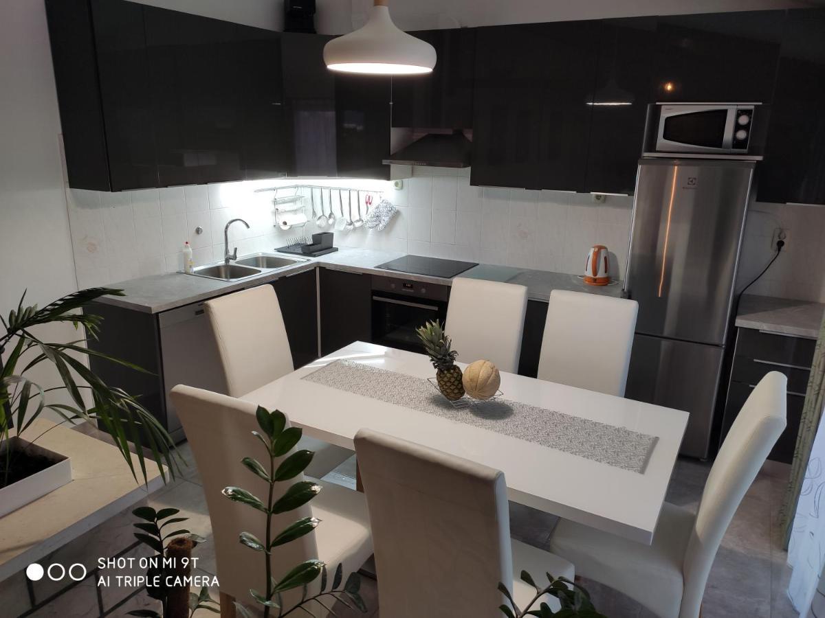 Apartment Burich Makarska Buitenkant foto