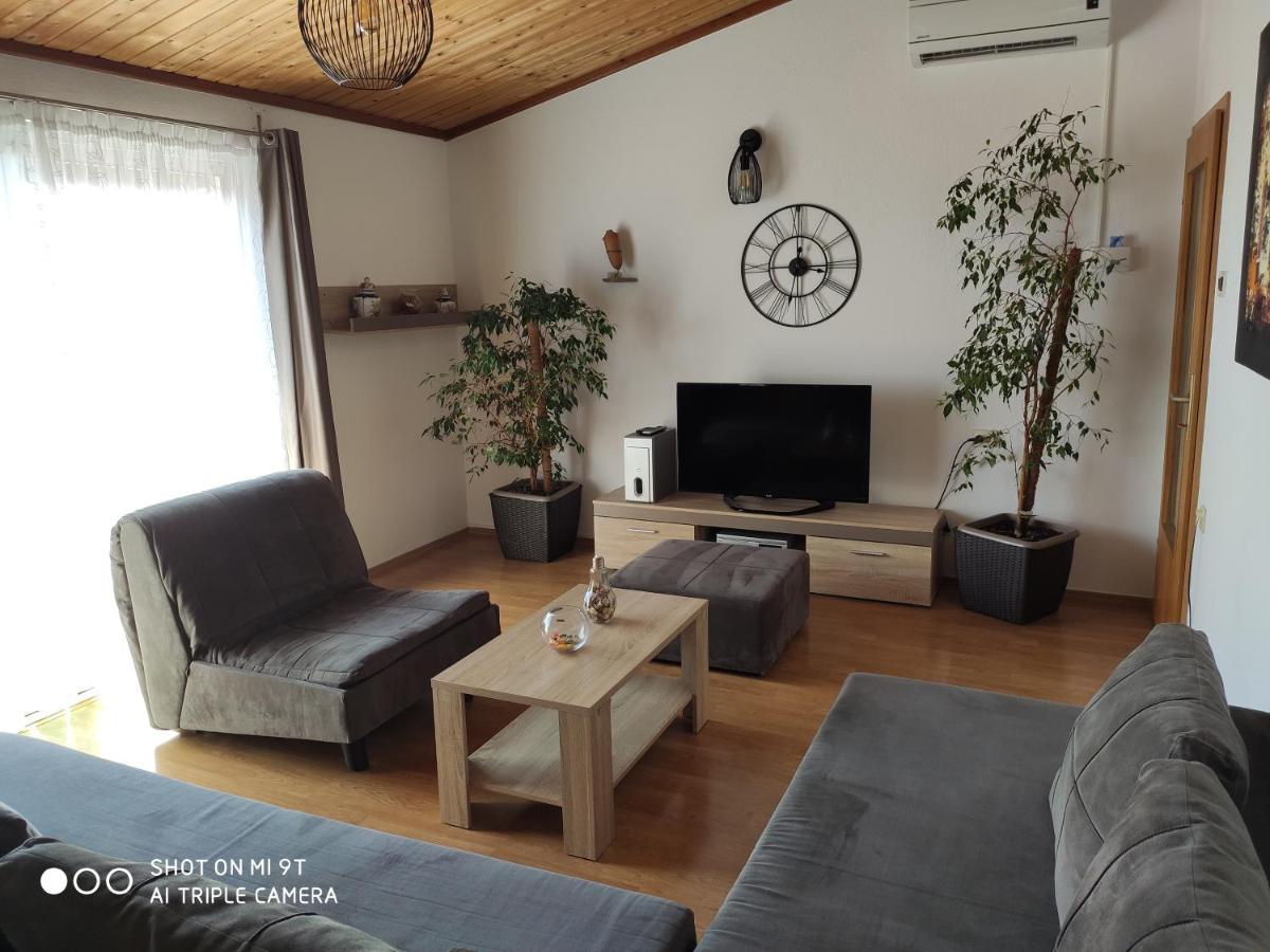 Apartment Burich Makarska Buitenkant foto