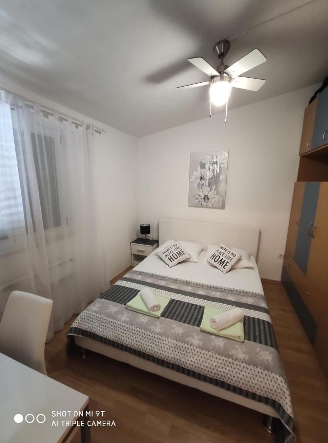 Apartment Burich Makarska Buitenkant foto