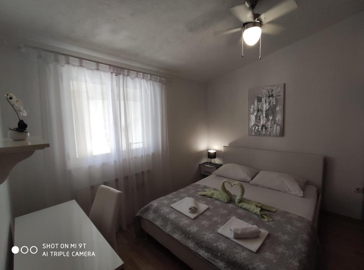 Apartment Burich Makarska Buitenkant foto