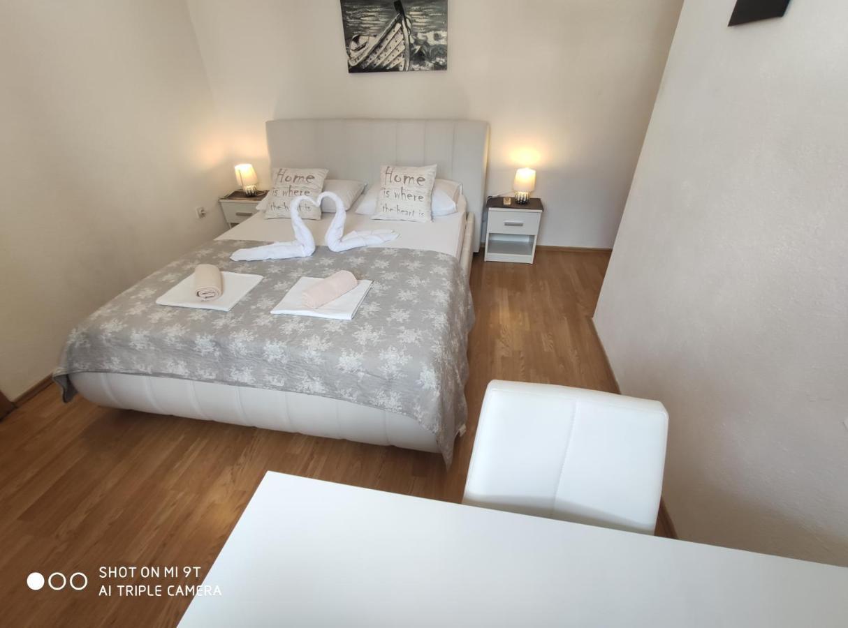 Apartment Burich Makarska Buitenkant foto