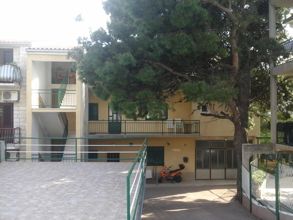 Apartment Burich Makarska Buitenkant foto
